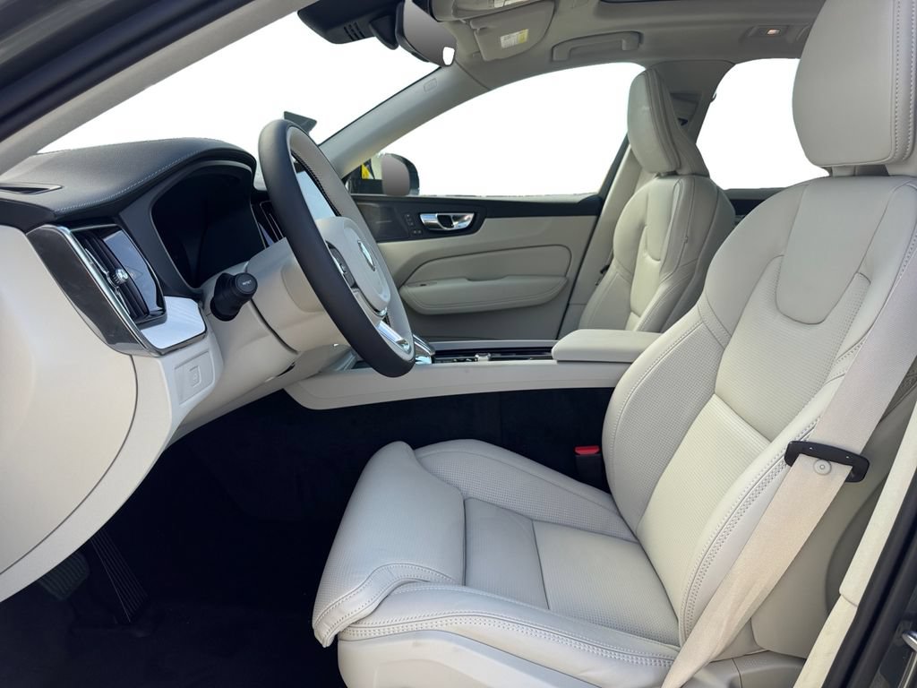 New 2027 Volvo XC60 B5 Ultra AWD/4WD image 10