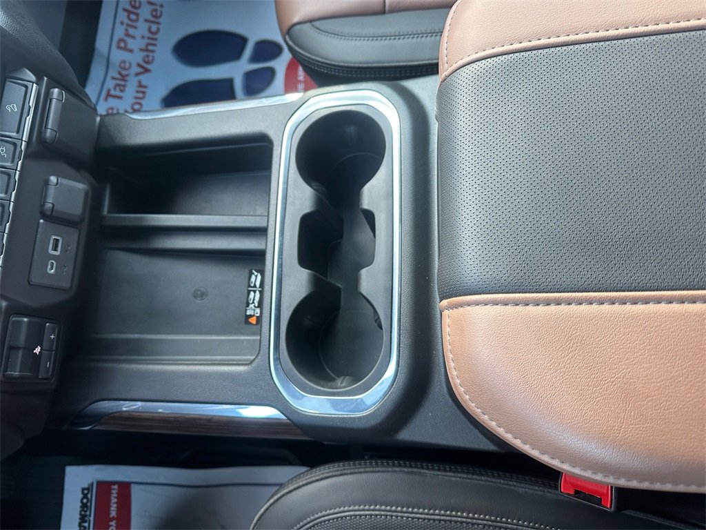 Used 2023 Chevrolet Silverado 2500 High Country w/ Technology Package image 11