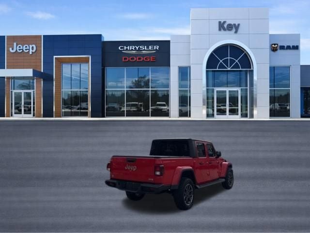 Used 2022 Jeep Gladiator Overland w/ Cold Weather Group AWD/4WD image 5