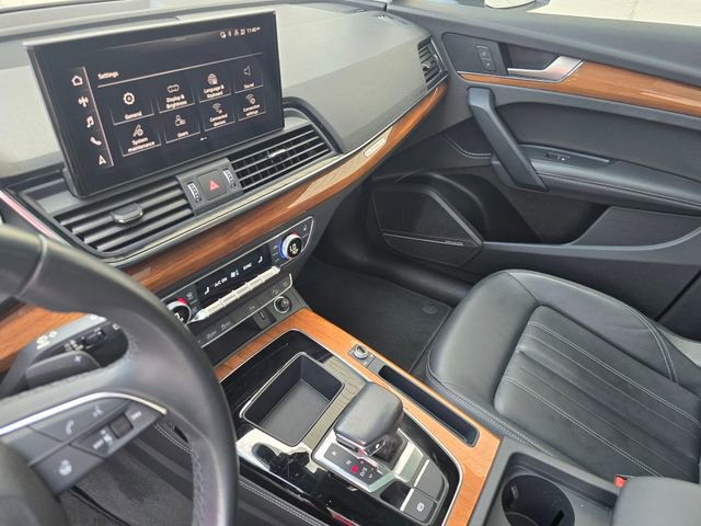 Used 2023 Audi Q5 2.0T Premium Plus AWD/4WD image 24