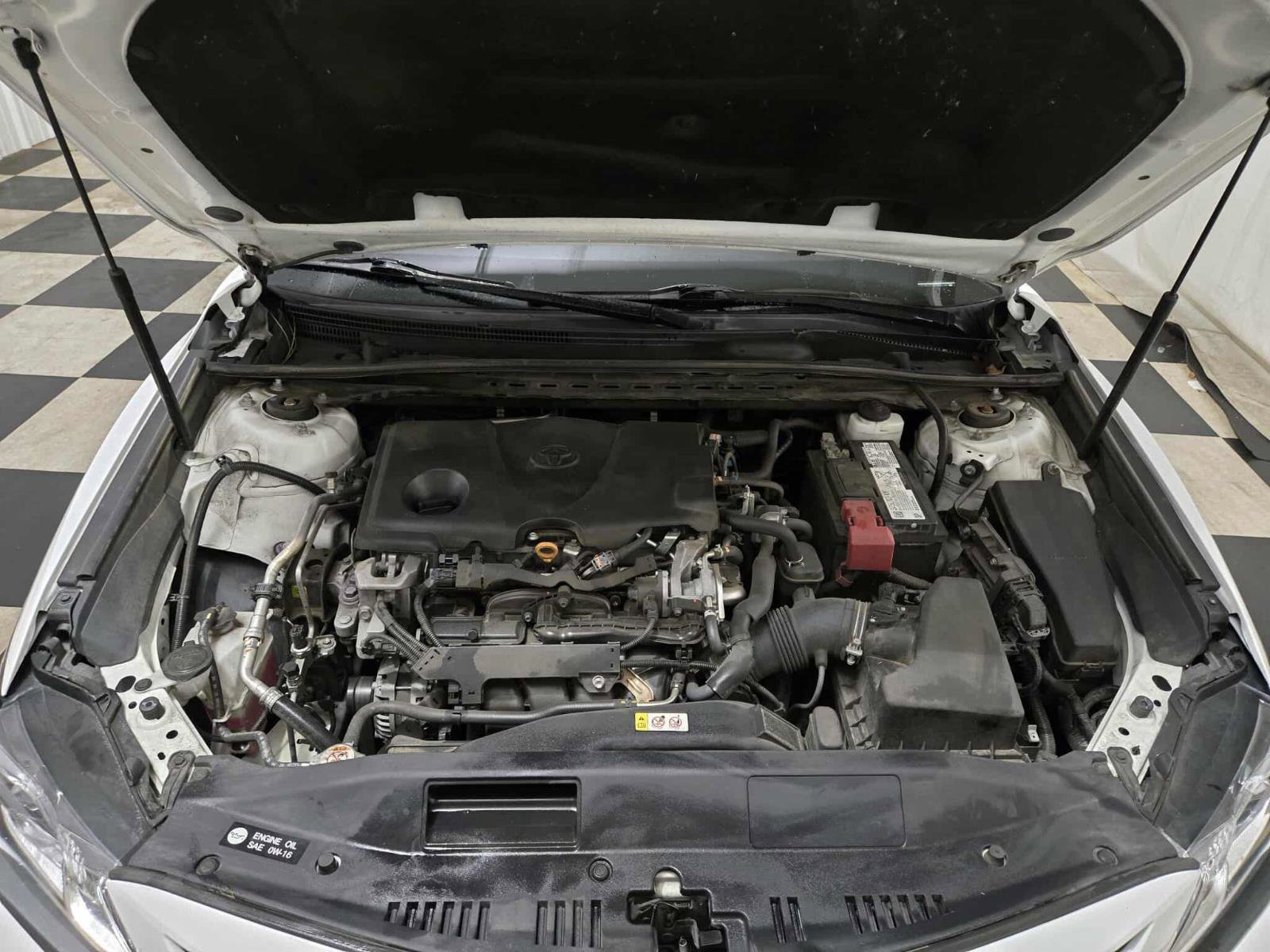 Used 2020 Toyota Camry SE image 24