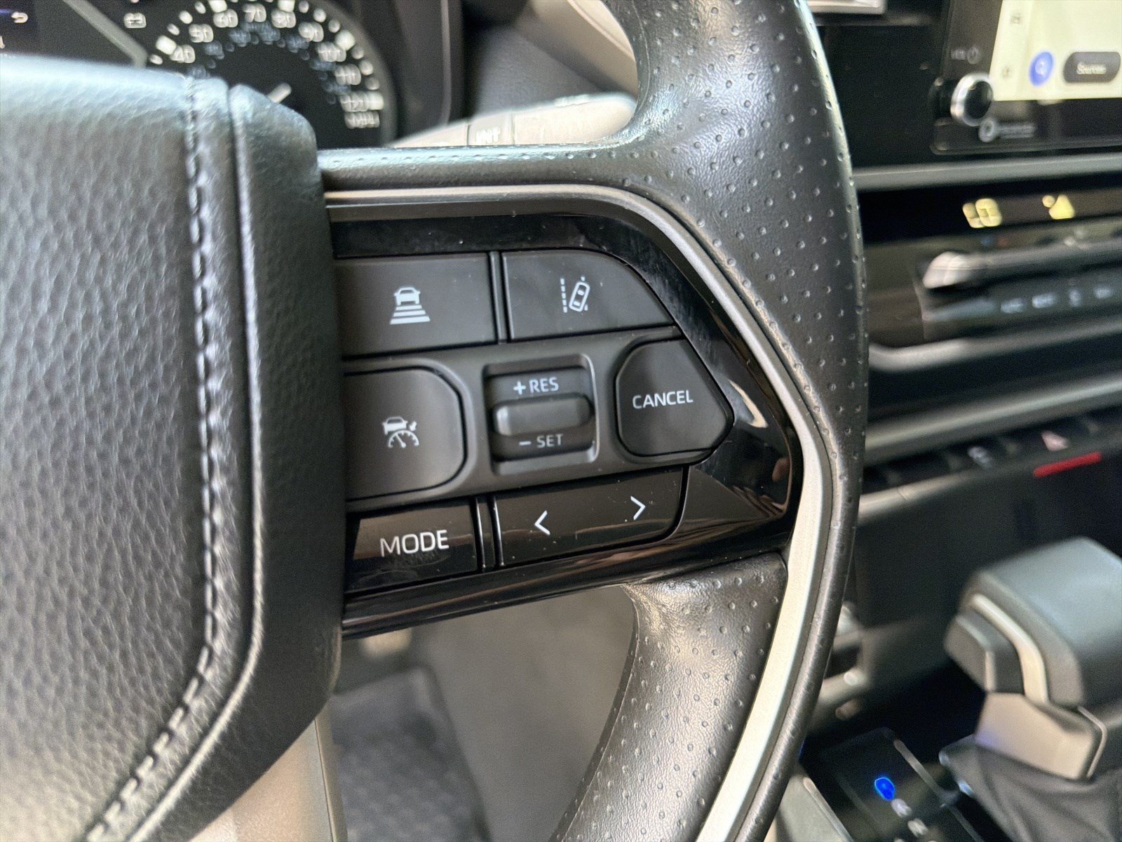 Used 2024 Toyota Tundra SR5 w/ SR5 Convenience Package AWD/4WD image 25