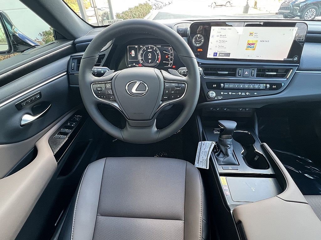 New 2025 Lexus ES 350 w/ Premium Package image 8