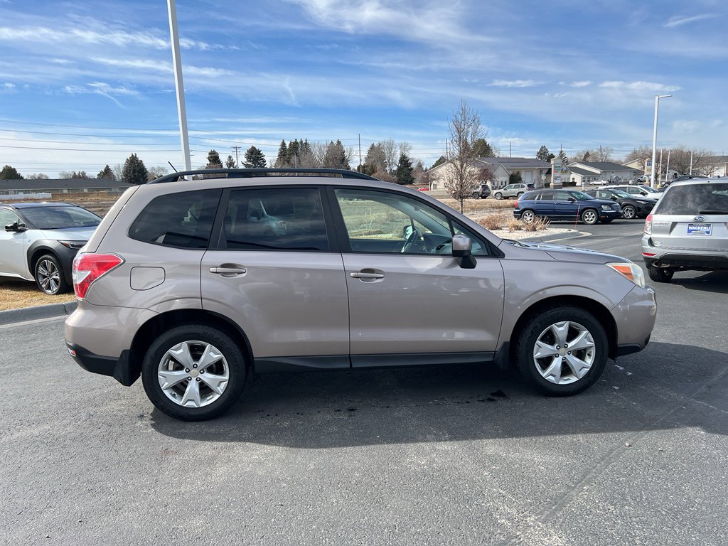 Used 2014 Subaru Forester 2.5i Premium w/ All-Weather Package image 5