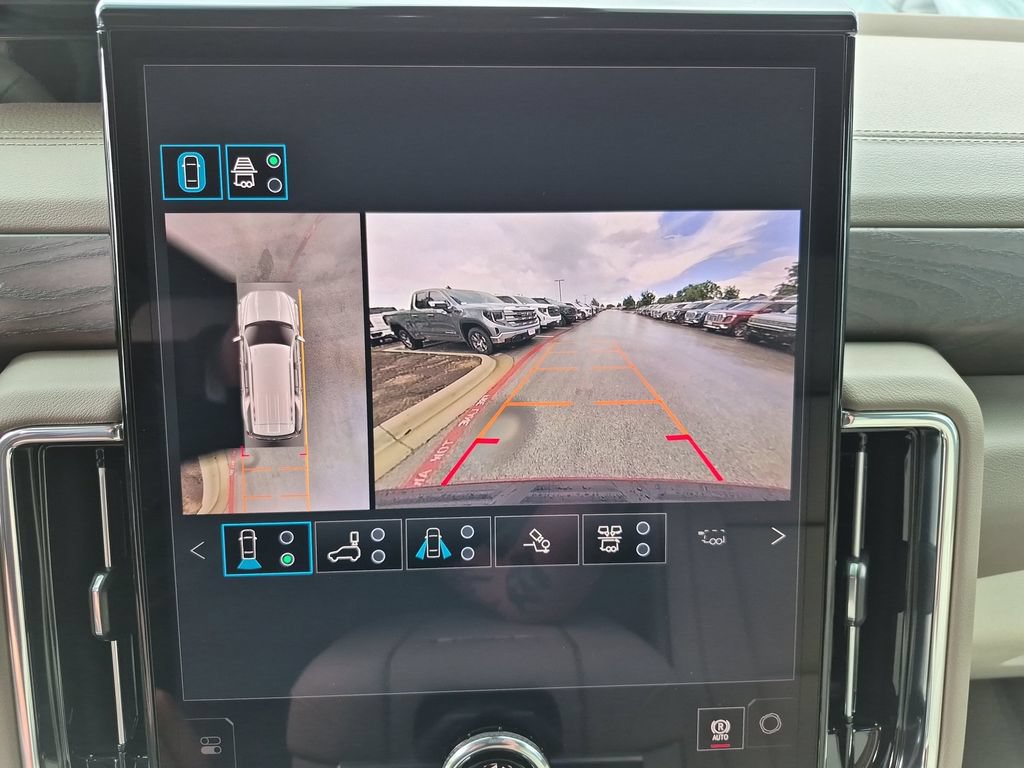 Used 2026 GMC Yukon Denali w/ Denali Reserve Package AWD/4WD image 31