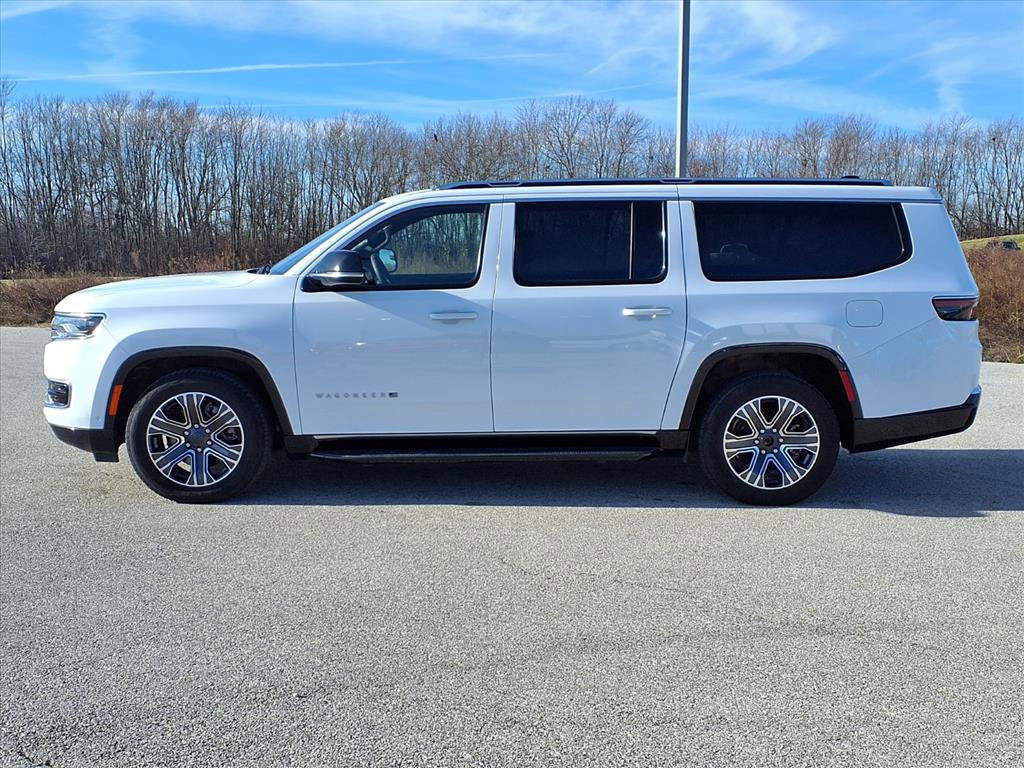Used 2024 Jeep Wagoneer L Series II w/ Flexible Seating Group image 24