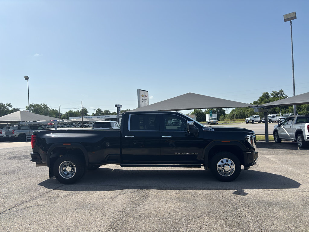 Certified 2024 GMC Sierra 3500 Denali w/ Denali Reserve Package AWD/4WD image 4