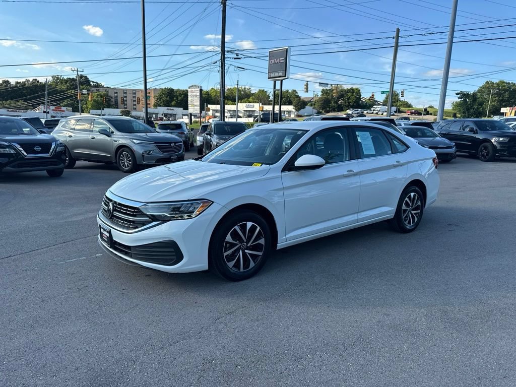 Used 2024 Volkswagen Jetta S FWD image 3