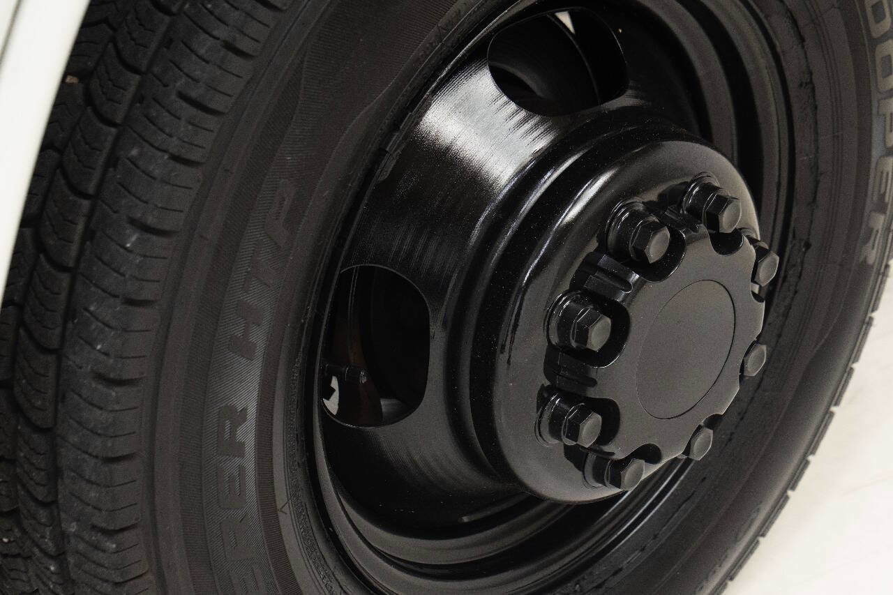 Used 2004 Chevrolet Express 3500 3500 2dr Commercial/Cutaway/Ch w/ School Bus Package image 69