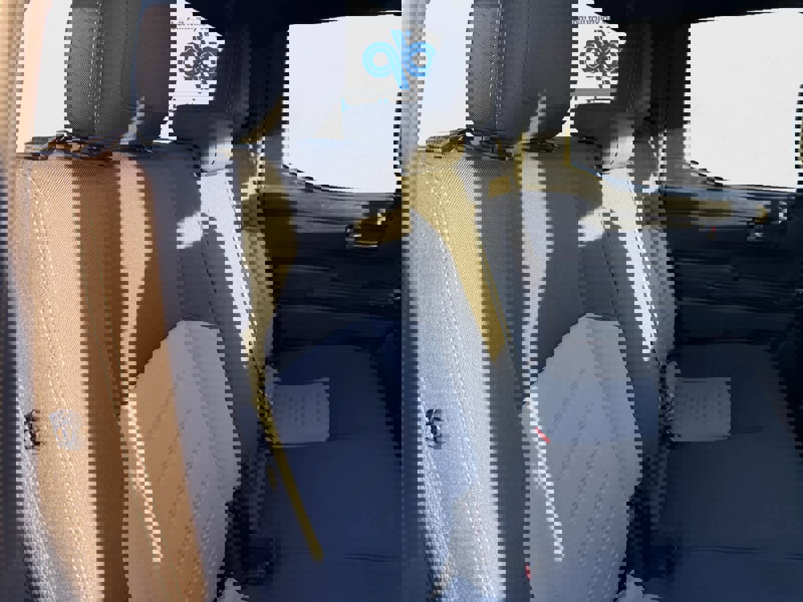 Used 2025 Toyota Tacoma TRD Off-Road image 17