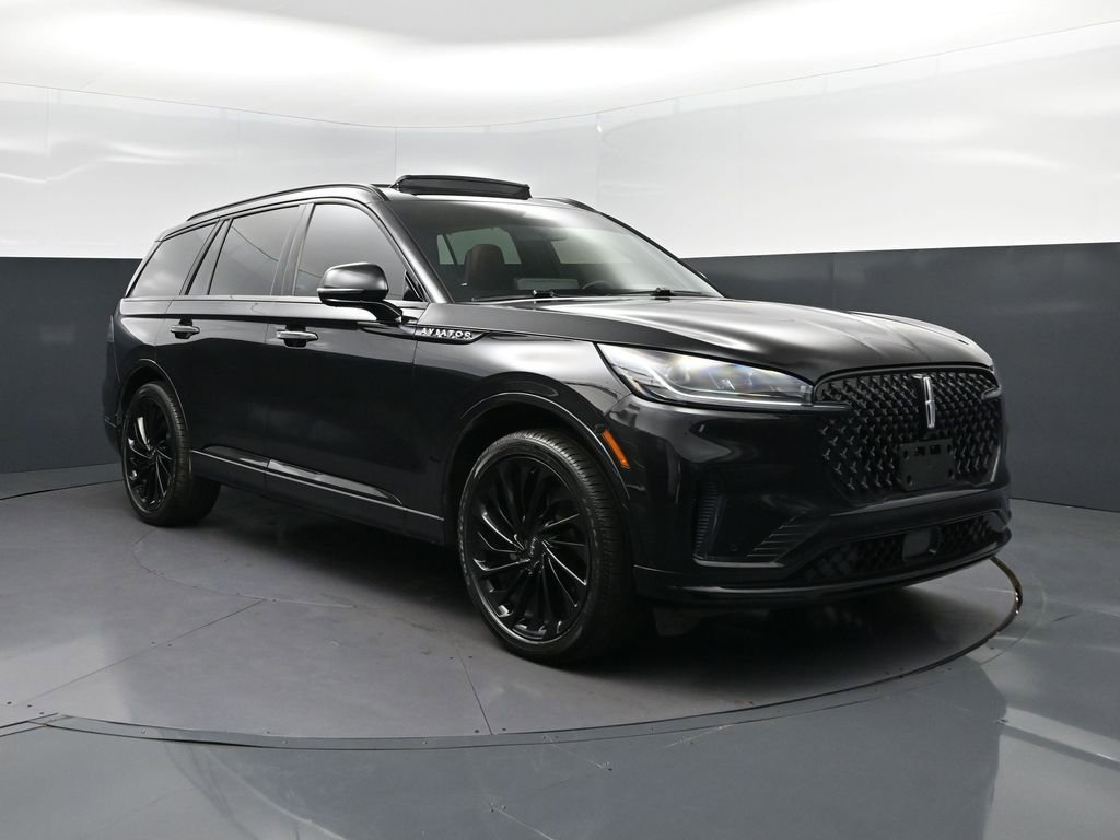 Used 2025 Lincoln Aviator Reserve w/ Equipment Group 201A image 9