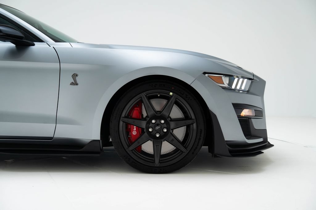 Used 2022 Ford Mustang Shelby GT500 w/ Carbon Fiber Track Pack RWD image 9