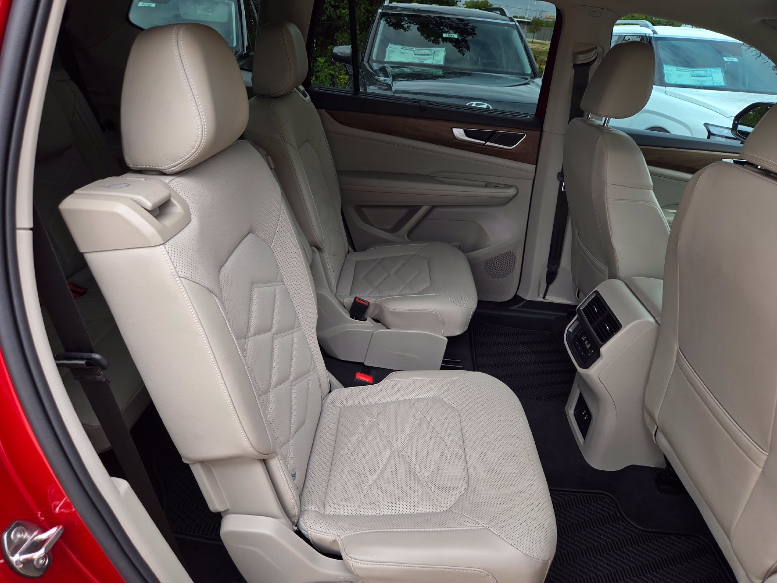Used 2024 Volkswagen Atlas SE FWD image 27