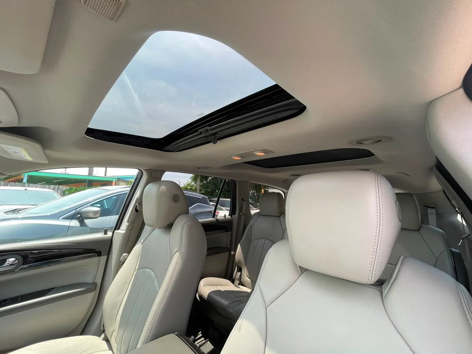 Used 2015 Buick Enclave Leather FWD image 11