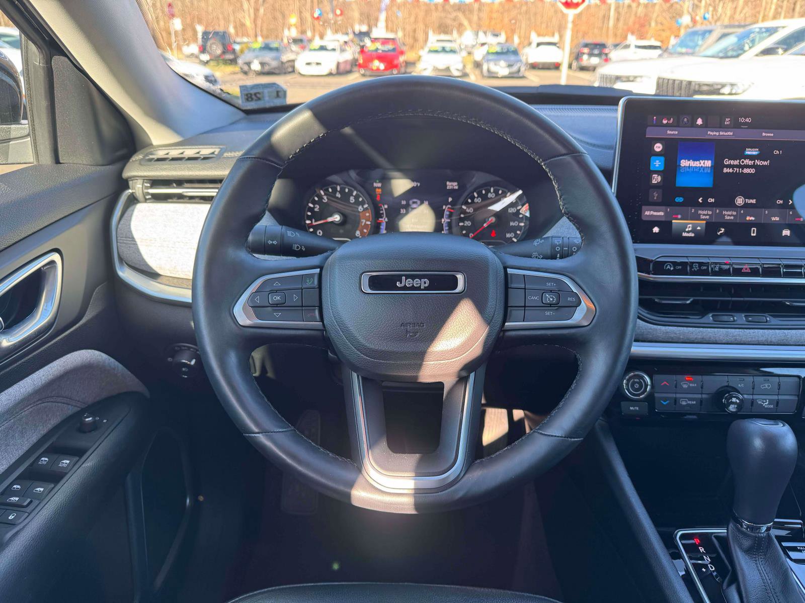 Used 2022 Jeep Compass Latitude image 10