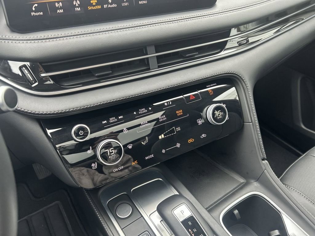 Certified 2025 INFINITI QX60 Luxe image 21