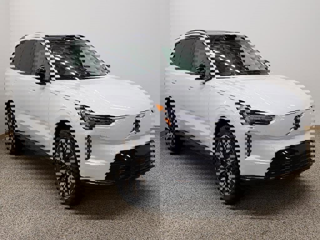 New 2025 Volvo EX90 Plus w/ Protection Package Premier
