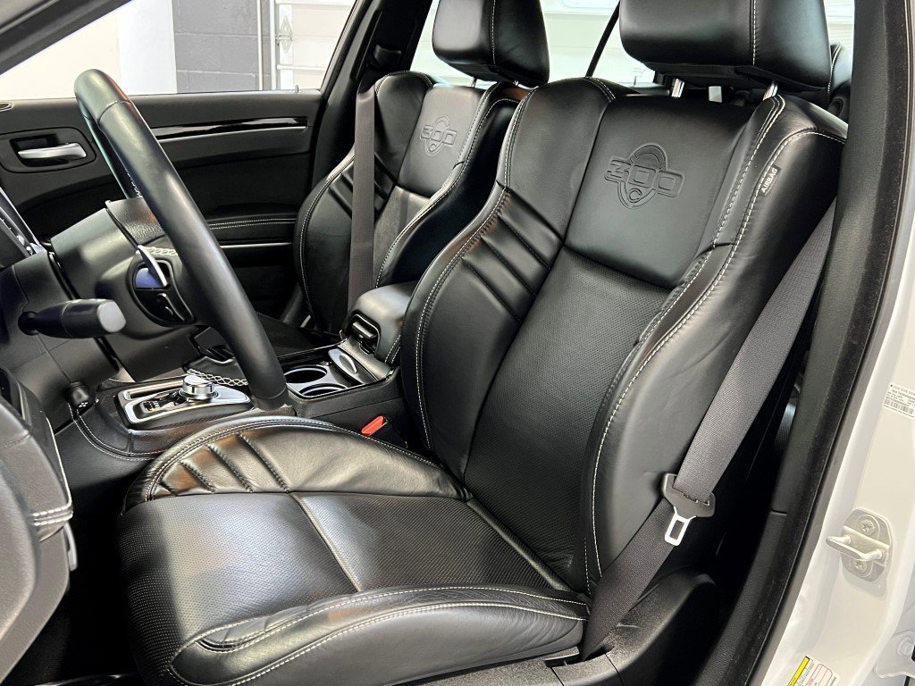 Certified 2023 Chrysler 300 C image 22