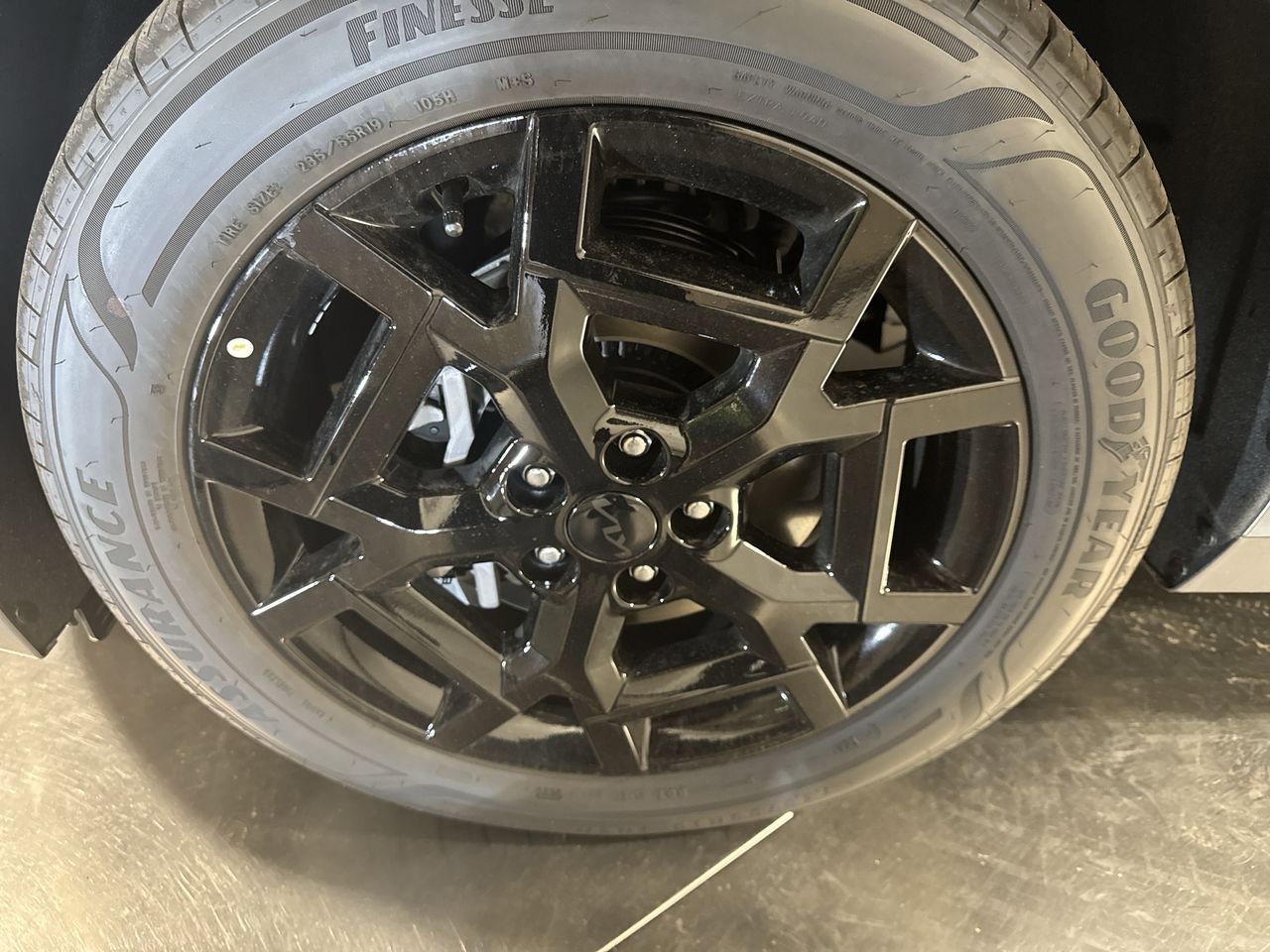 New 2026 Kia Carnival SX w/ SX Dark Edition Package image 10