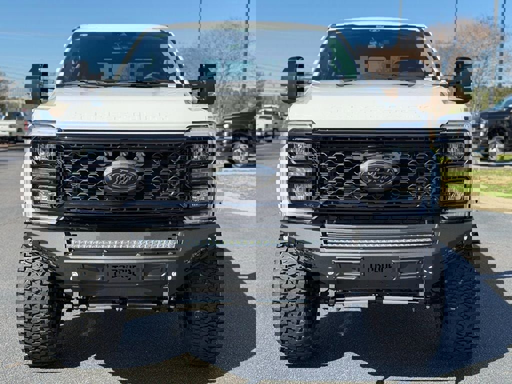 New 2026 Ford F250 Lariat w/ Black Appearance Package image 4