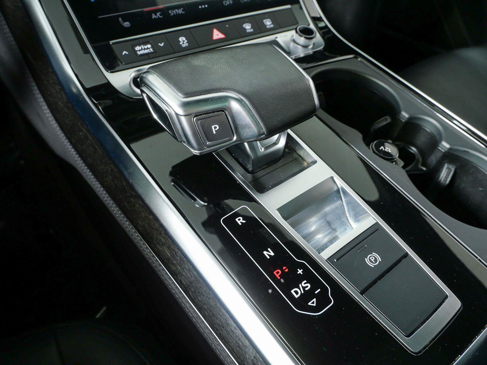 Used 2023 Audi Q7 2.0T Premium Plus w/ Premium Plus Package AWD/4WD image 18