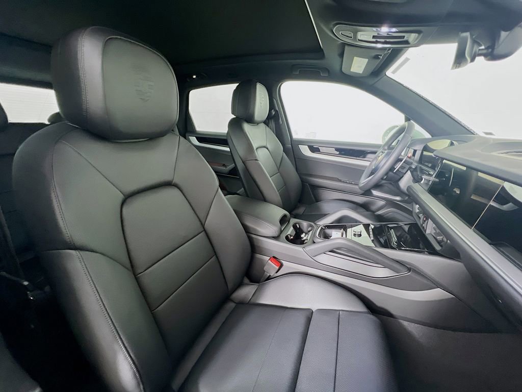 New 2026 Porsche Cayenne image 30
