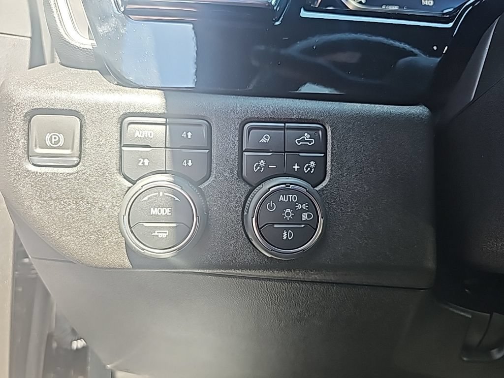 Used 2024 Chevrolet Silverado 2500 High Country w/ Midnight Edition AWD/4WD image 23