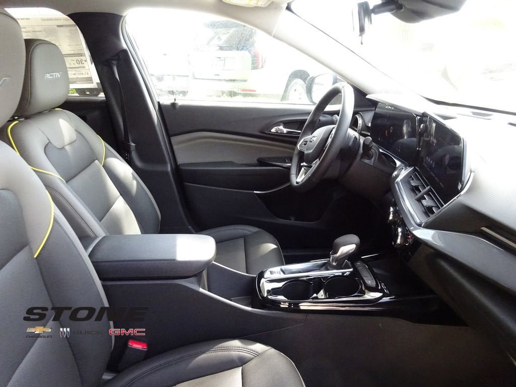 New 2026 Chevrolet Trax ACTIV w/ Sunroof Package FWD image 16