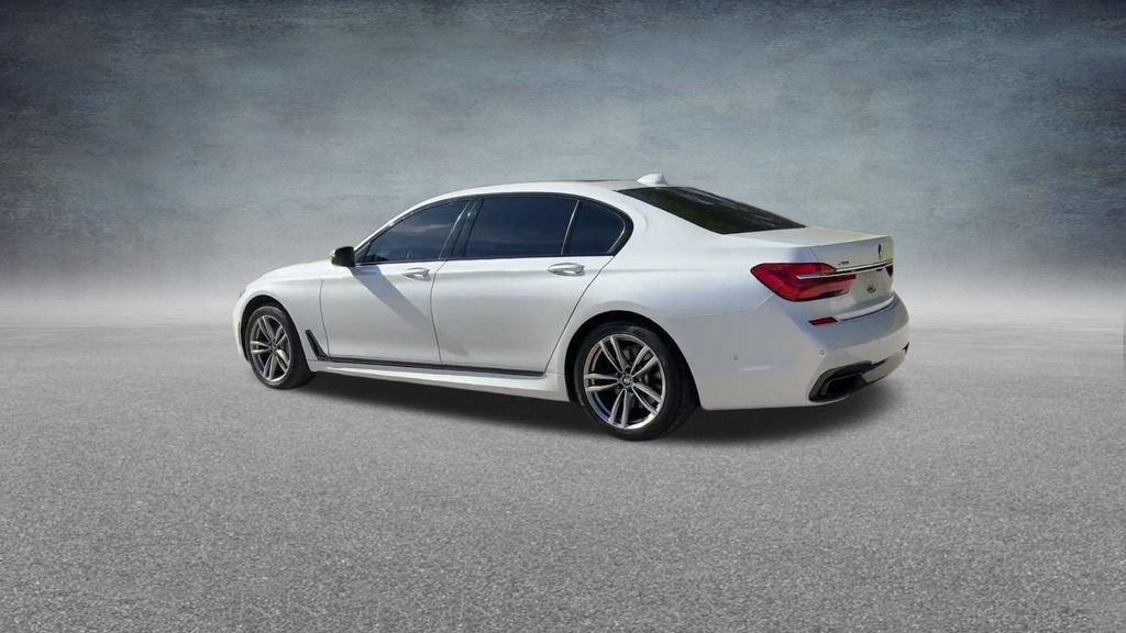 Used 2016 BMW 750i xDrive AWD/4WD image 16