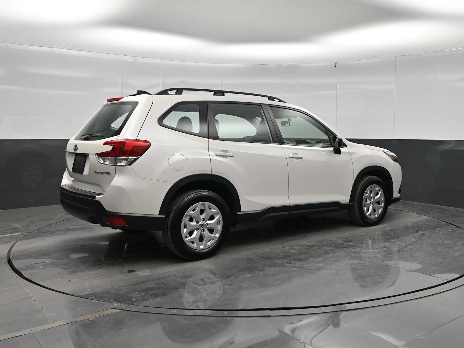 Used 2024 Subaru Forester AWD/4WD image 8