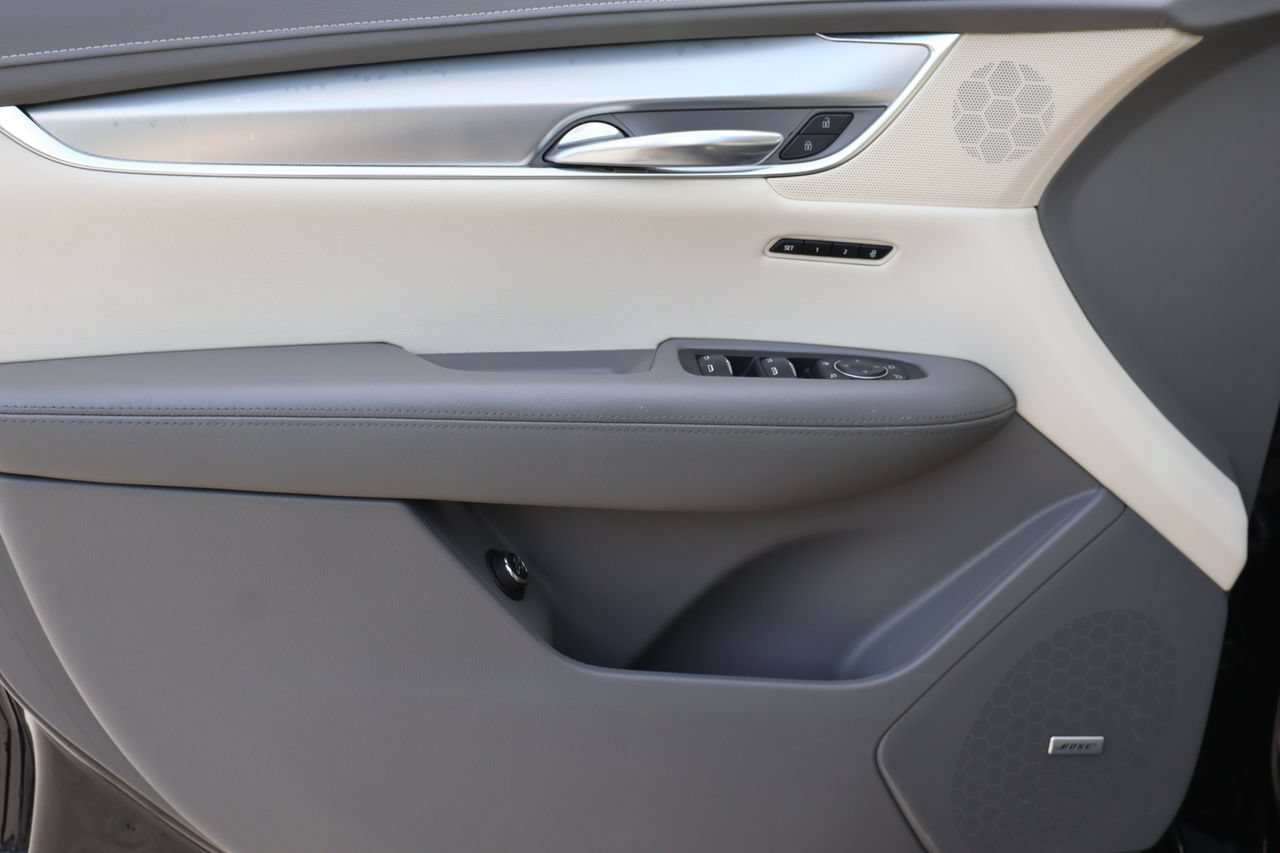 Used 2019 Cadillac XT5 Luxury AWD/4WD image 9