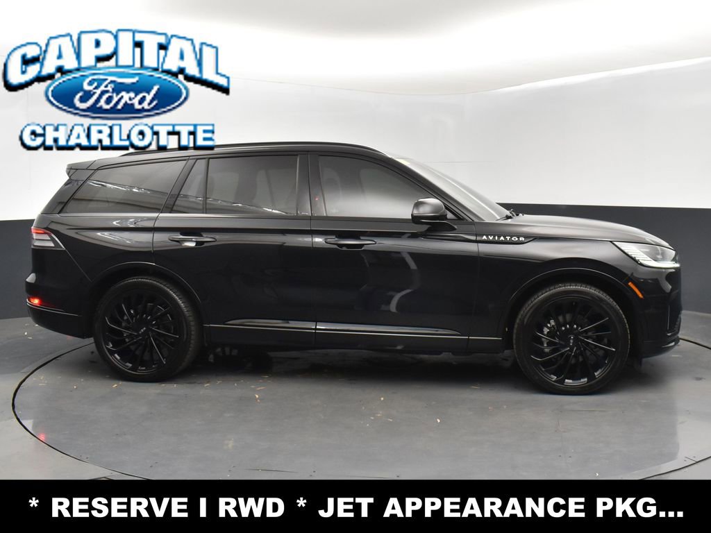 Used 2025 Lincoln Aviator Reserve w/ Jet Appearance Package image 30