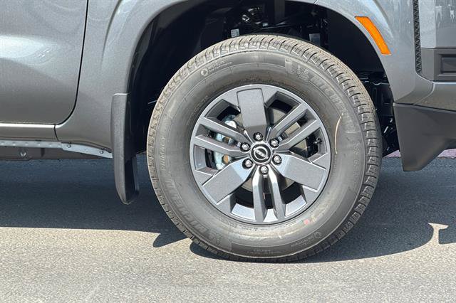 New 2026 Nissan Frontier SV w/ Tow Package AWD/4WD image 31