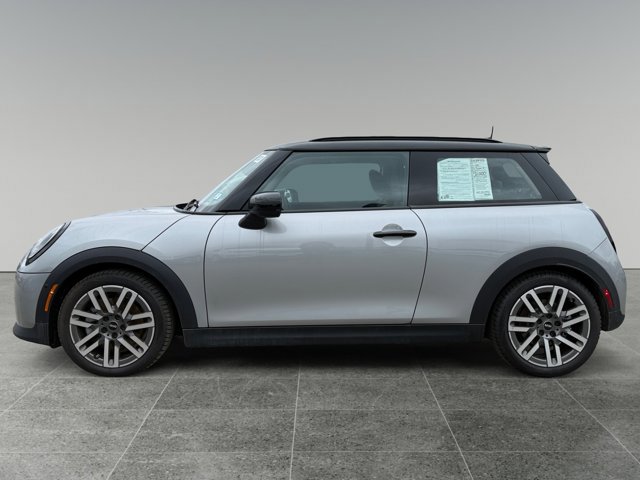 Used 2025 MINI Cooper S image 2