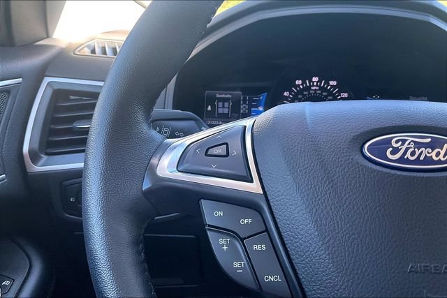 Used 2023 Ford Edge SEL w/ Convenience Package AWD/4WD image 16