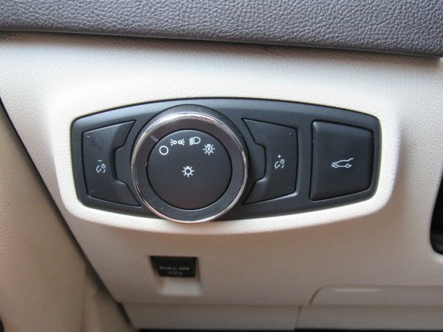 Used 2015 Lincoln MKC FWD w/ Equipment Group 102A Reserve image 36