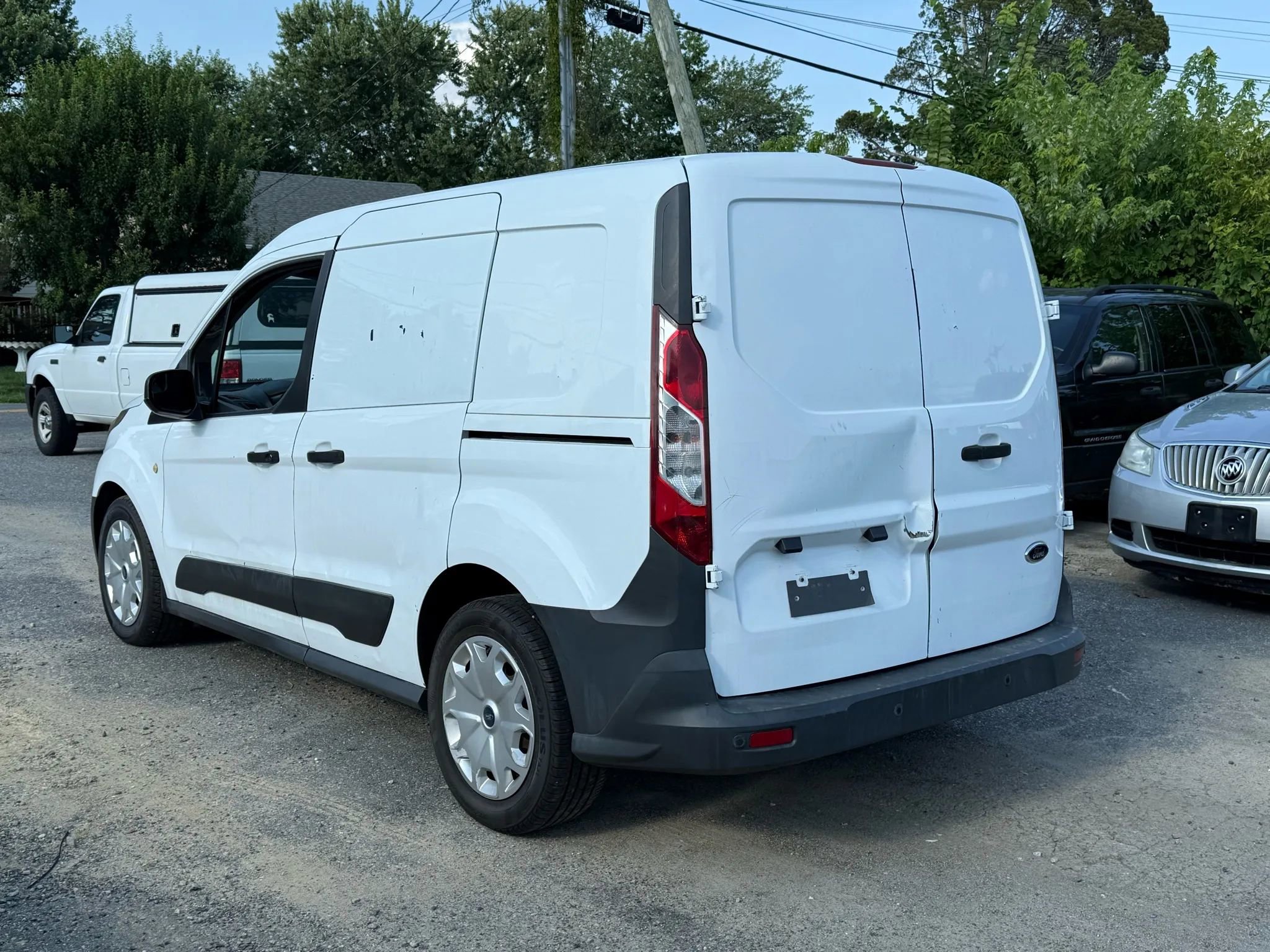 Used 2015 Ford Transit Connect XL image 4