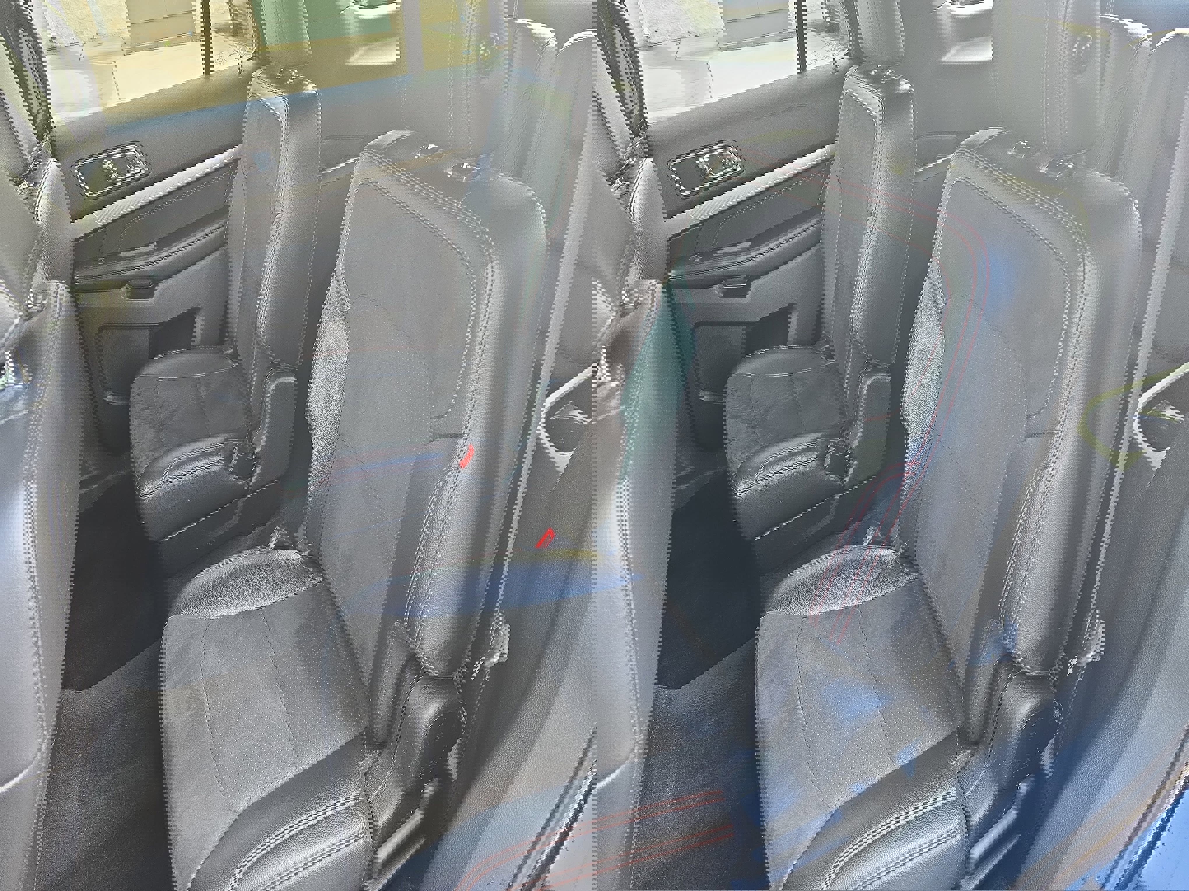 Used 2018 Ford Explorer XLT w/ Equipment Group 202A image 15