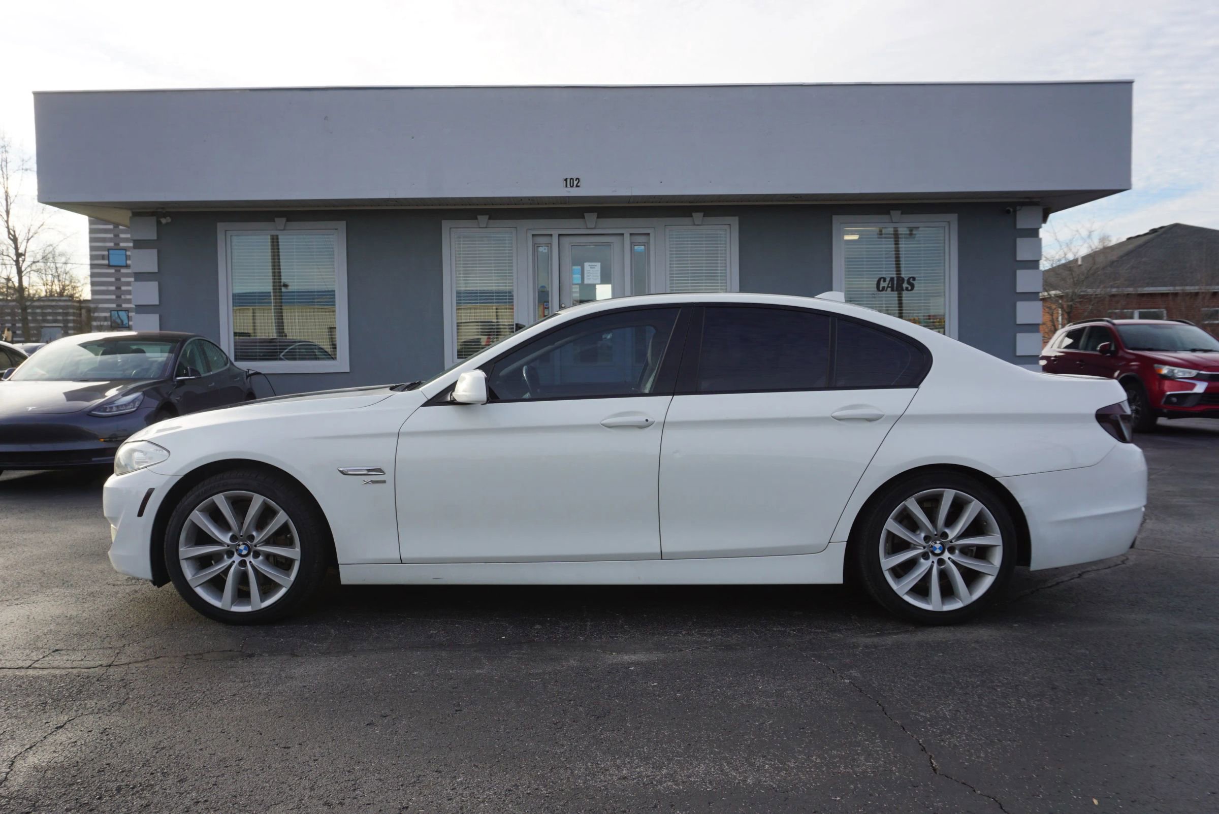 Used 2011 BMW 535i xDrive Sedan image 8