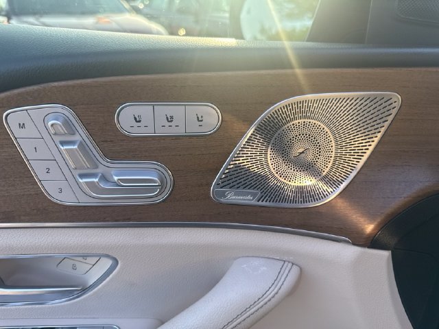 Used 2021 Mercedes-Benz GLE 350 4MATIC image 15