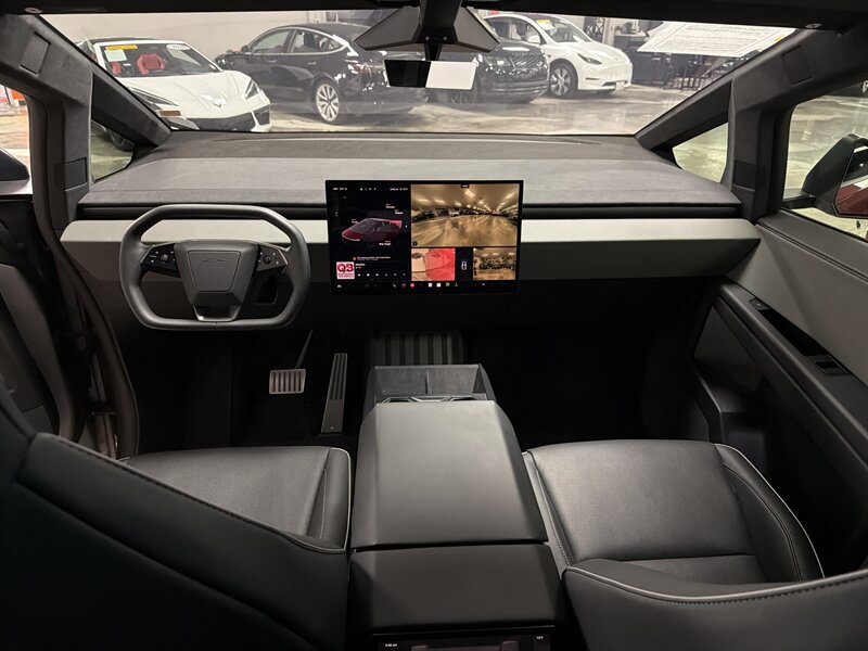 Used 2025 Tesla Cybertruck Cyberbeast AWD/4WD image 51