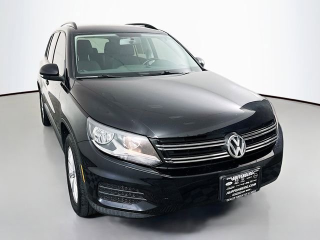 Used 2017 Volkswagen Tiguan Limited w/ Premium Package image 1