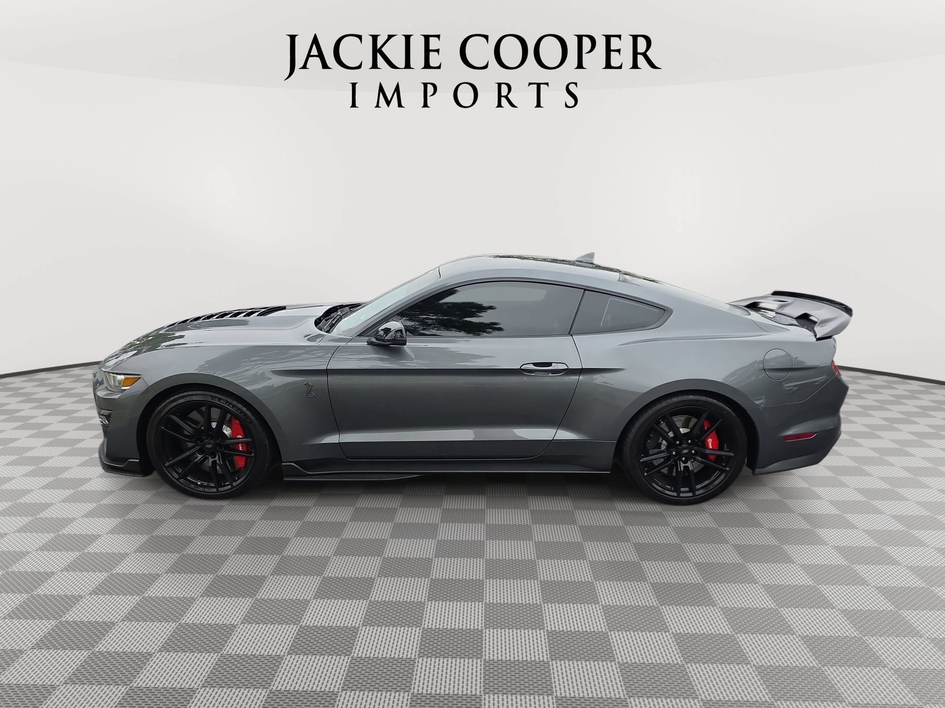 Used 2022 Ford Mustang Shelby GT500 w/ Technology Package RWD image 8