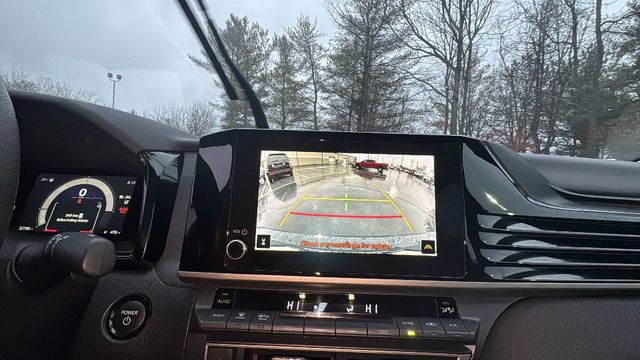 Used 2025 Toyota Camry LE image 4