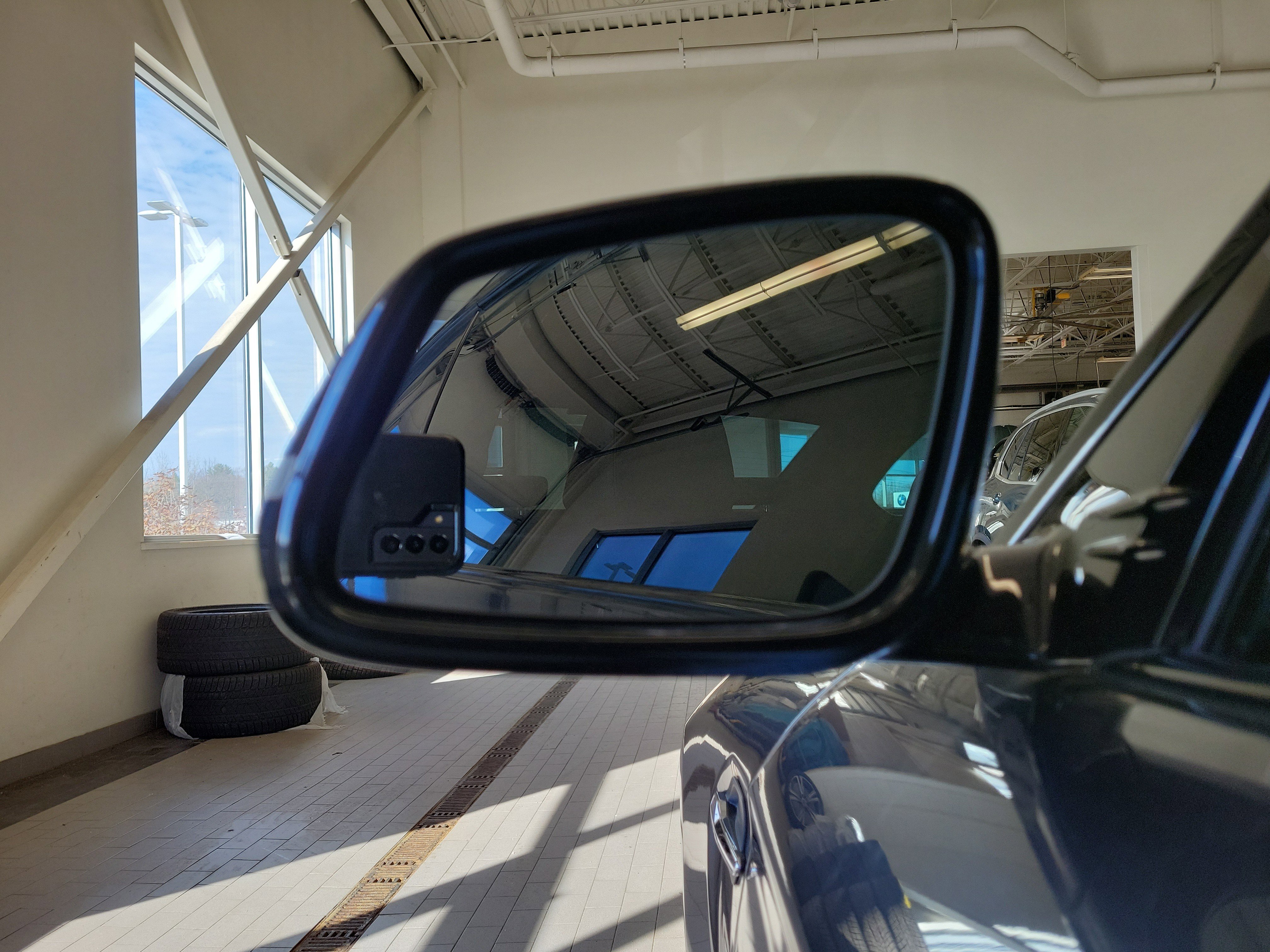 Used 2017 BMW M2 image 10