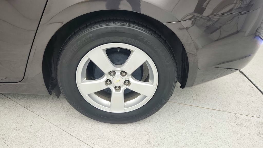 Used 2014 Chevrolet Cruze LT image 26