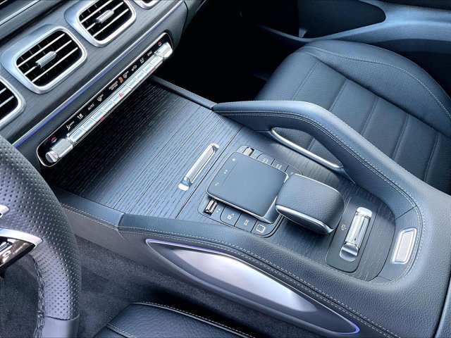 New 2026 Mercedes-Benz GLS 450 4MATIC image 10