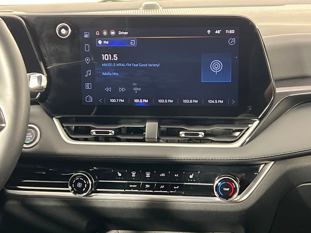 Used 2025 Chevrolet Equinox LT image 36