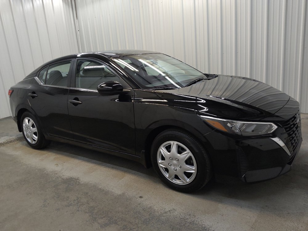Used 2025 Nissan Sentra S FWD image 11
