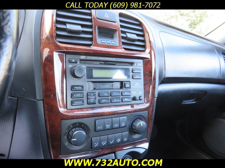 Used 2004 Hyundai Sonata LX FWD image 11